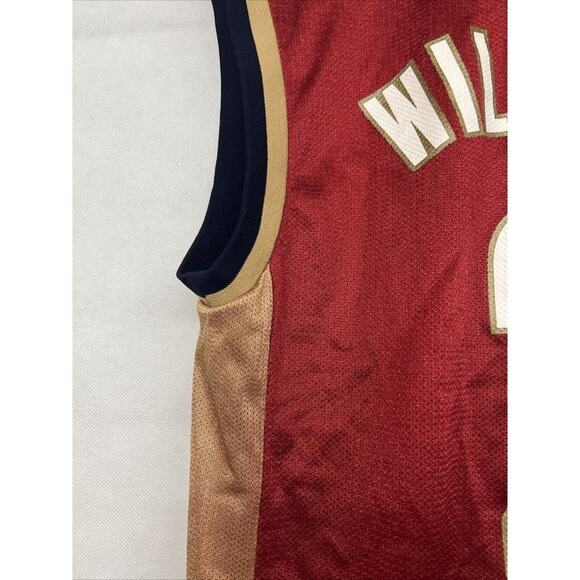 Mens adidas Cleveland Cavs Red sleeveless jersey #2 player williams Mens logo - Picture 8 of 8